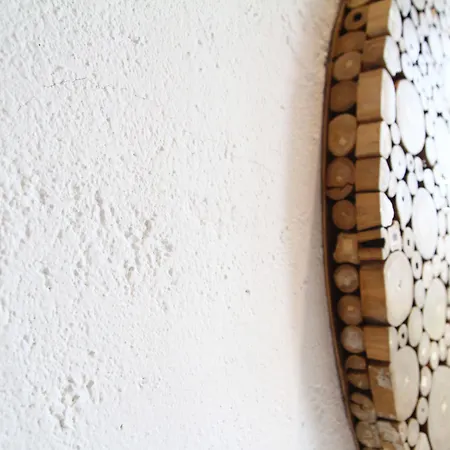 West Old House Homestay szállás