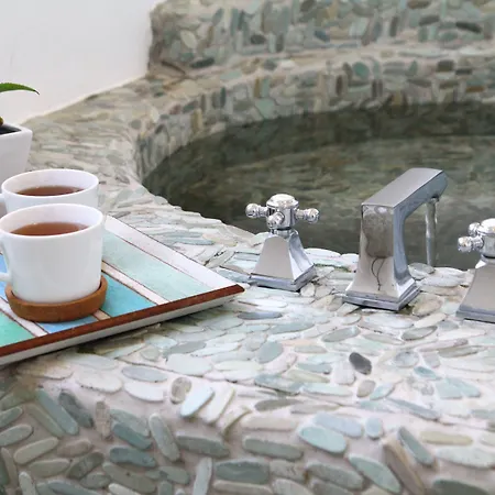 West Old House Проживання в сім'ї *