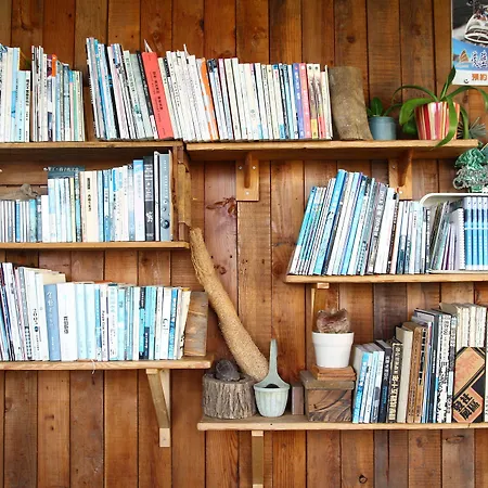 Проживання в сім'ї West Old House *