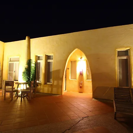 West Old House Кеньдін