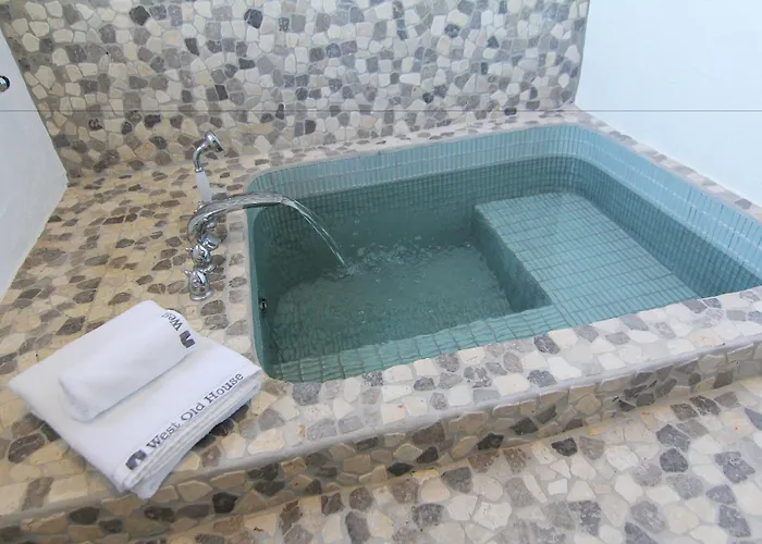 West Old House 홈스테이