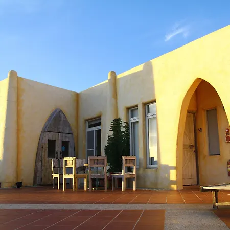 West Old House Homestay