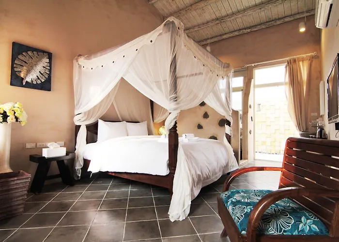 West Old House Homestay