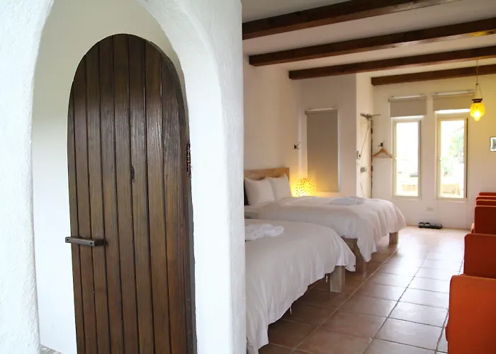 Homestay West Old House *