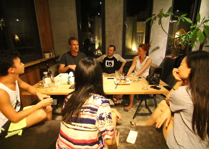 West Old House Homestay