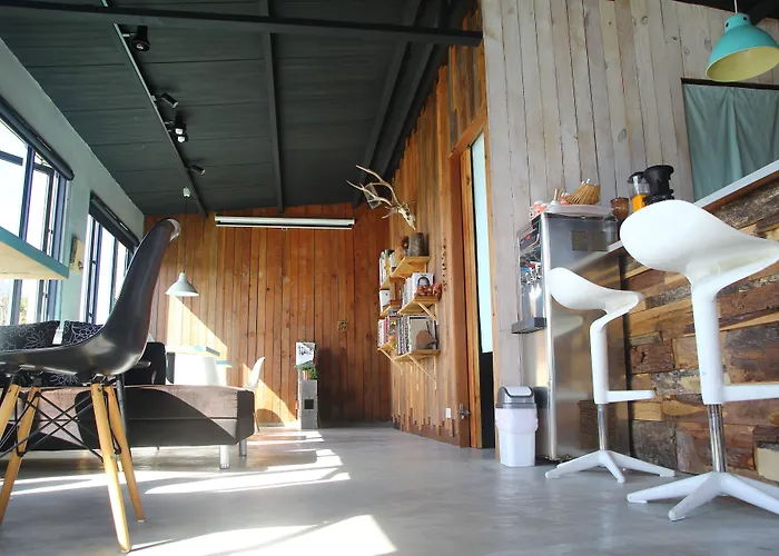 West Old House Homestay szállás *