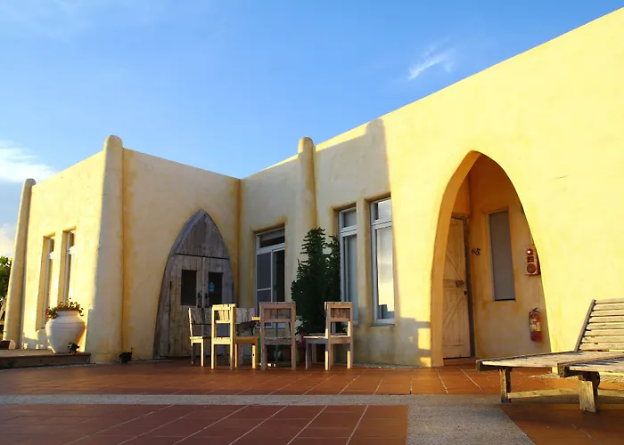 West Old House Homestay szállás